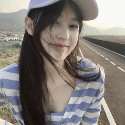 女警察